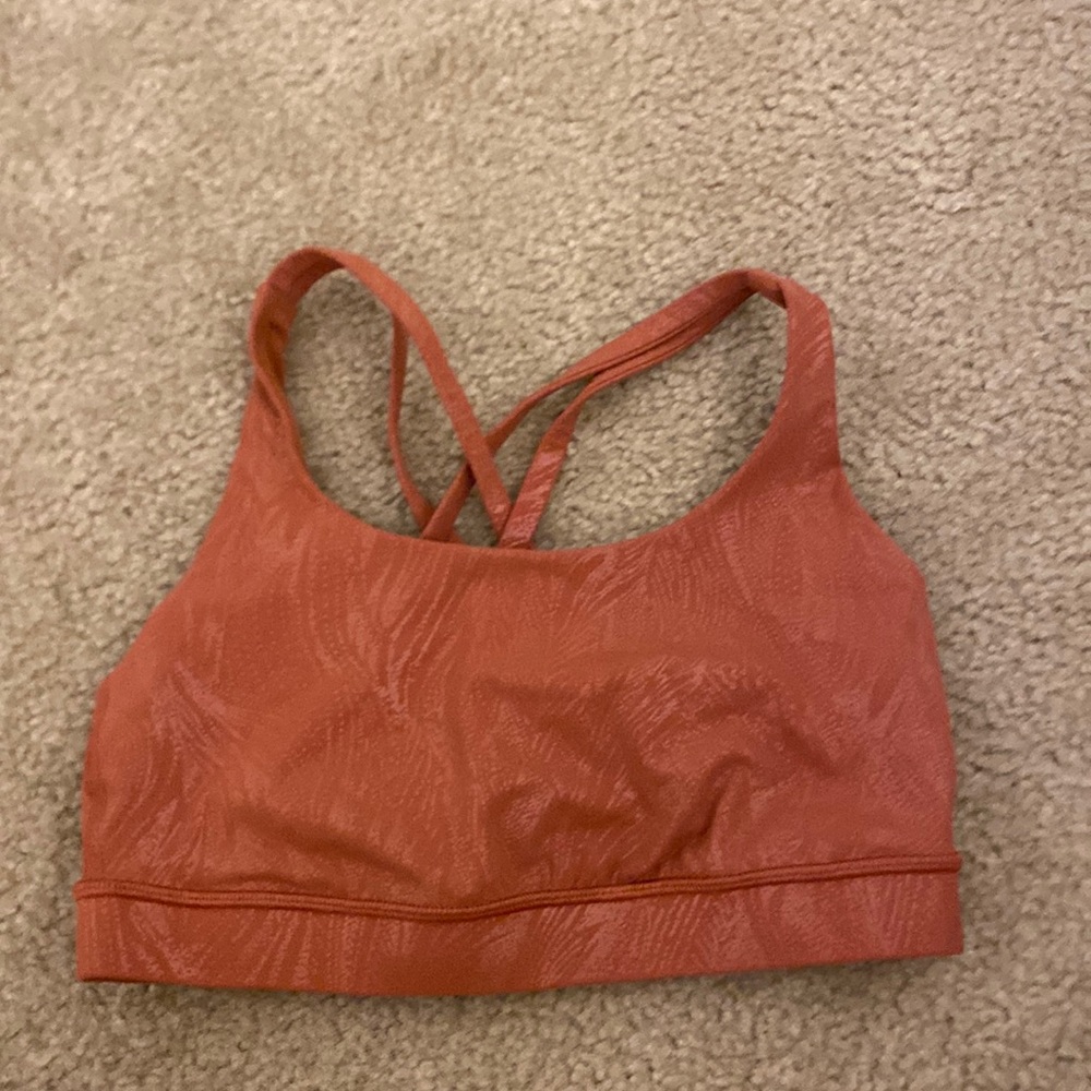 lululemon sports bra
